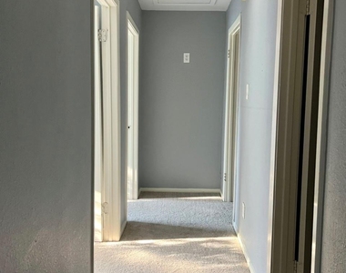 7627 Candlegreen Lane - Photo Thumbnail 35