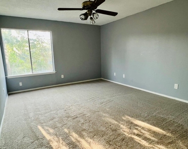 7627 Candlegreen Lane - Photo Thumbnail 36