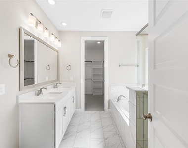 17681 Rosette Grass Drive - Photo Thumbnail 24