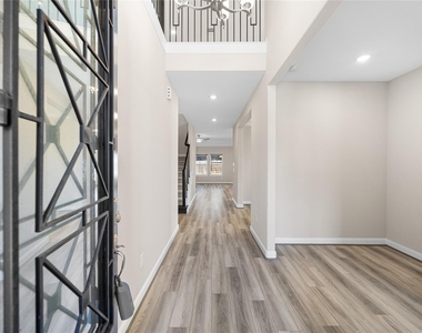 17681 Rosette Grass Drive - Photo Thumbnail 2