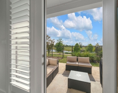 16531 Lake Austin Street - Photo Thumbnail 9