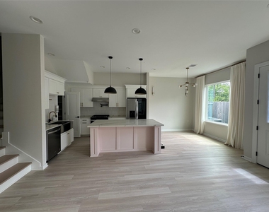 2032 W Tidwell Road - Photo Thumbnail 3