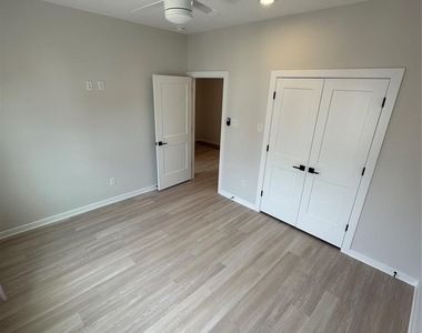 2032 W Tidwell Road - Photo Thumbnail 22
