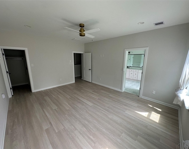 2032 W Tidwell Road - Photo Thumbnail 10