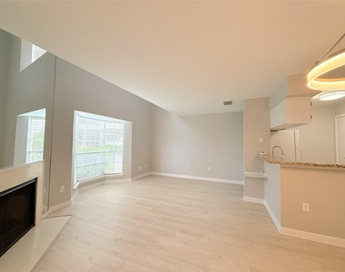 2120 El Paseo Street - Photo Thumbnail 9