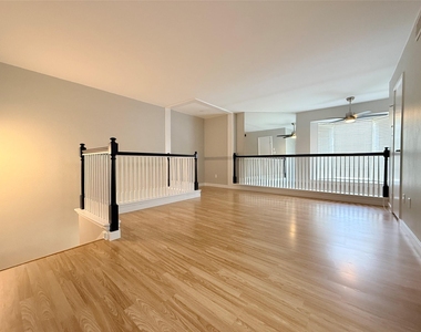 2120 El Paseo Street - Photo Thumbnail 14