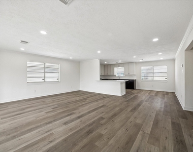 1079 Redfish Street - Photo Thumbnail 3