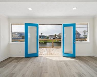 1079 Redfish Street - Photo Thumbnail 2