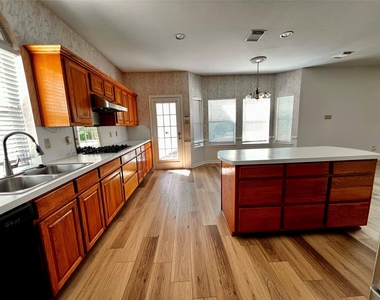 16911 Ascot Meadow Drive - Photo Thumbnail 14
