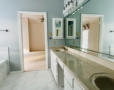 16911 Ascot Meadow Drive - Photo Thumbnail 15