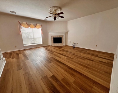 16911 Ascot Meadow Drive - Photo Thumbnail 7