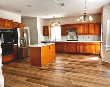16911 Ascot Meadow Drive - Photo Thumbnail 11