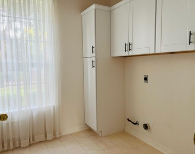 16911 Ascot Meadow Drive - Photo Thumbnail 8