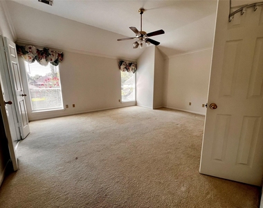 16911 Ascot Meadow Drive - Photo Thumbnail 23