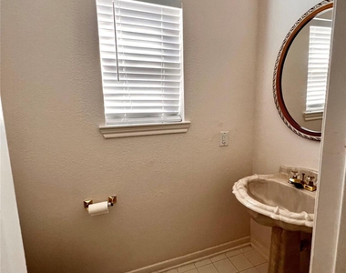16911 Ascot Meadow Drive - Photo Thumbnail 10
