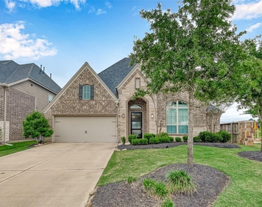 3510 Auburn Creek Circle - Photo Thumbnail 2