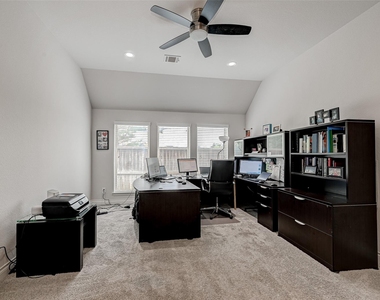 3510 Auburn Creek Circle - Photo Thumbnail 20