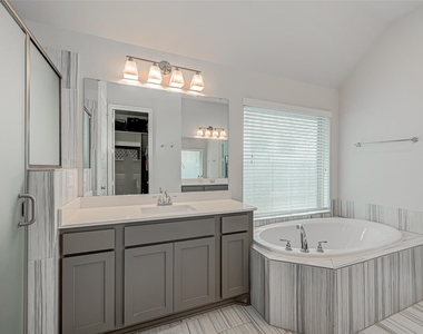 3510 Auburn Creek Circle - Photo Thumbnail 13