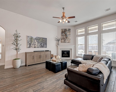 3510 Auburn Creek Circle - Photo Thumbnail 7