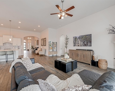 3510 Auburn Creek Circle - Photo Thumbnail 9