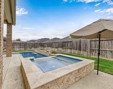 3510 Auburn Creek Circle - Photo Thumbnail 36