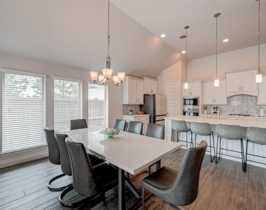 3510 Auburn Creek Circle - Photo Thumbnail 27