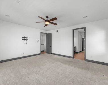 5802 Kansas Street - Photo Thumbnail 26