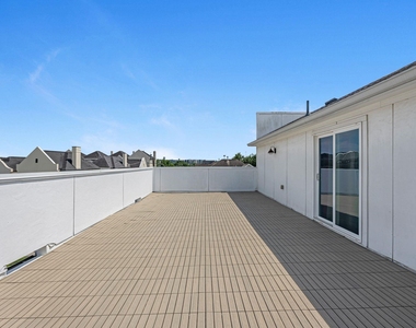5802 Kansas Street - Photo Thumbnail 2
