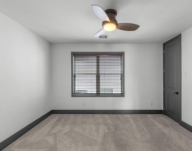 5802 Kansas Street - Photo Thumbnail 31