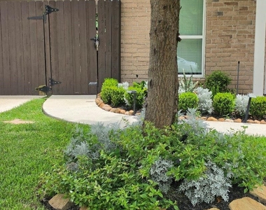 24131 Four Sixes Lane - Photo Thumbnail 13