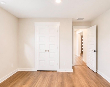 4612 Spoon Bill Cove Drive - Photo Thumbnail 5