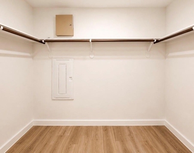 4612 Spoon Bill Cove Drive - Photo Thumbnail 16
