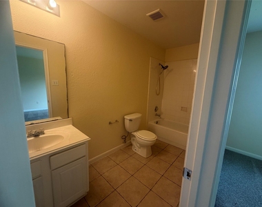 8103 Forest Glen Drive - Photo Thumbnail 9