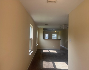 8103 Forest Glen Drive - Photo Thumbnail 3