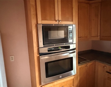 303 Magnusson Avenue - Photo Thumbnail 7