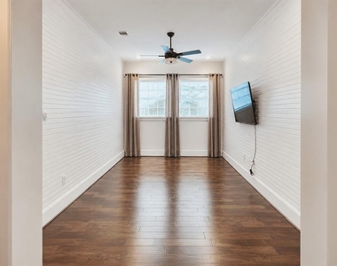 2418 Sandhill Crest Lane - Photo Thumbnail 15