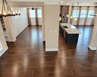 2418 Sandhill Crest Lane - Photo Thumbnail 23