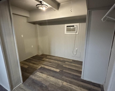 1010 22nd Street - Photo Thumbnail 1