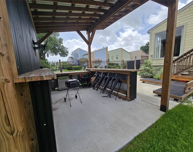 2402 Intrepid Way - Photo Thumbnail 12