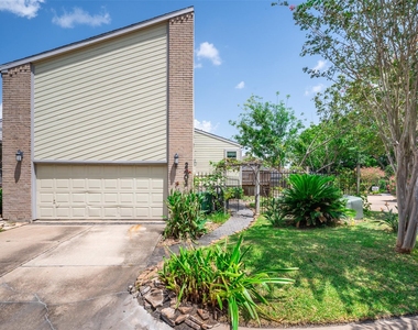 2402 Intrepid Way - Photo Thumbnail 1