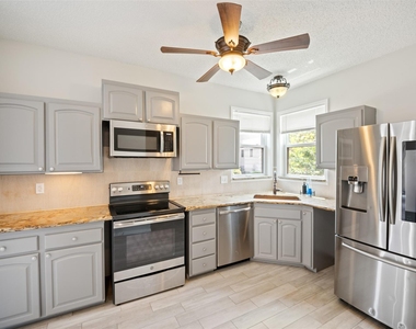 2402 Intrepid Way - Photo Thumbnail 24