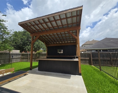 2402 Intrepid Way - Photo Thumbnail 2
