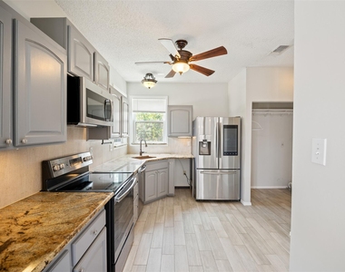 2402 Intrepid Way - Photo Thumbnail 23