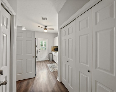 11307 Alcott Drive - Photo Thumbnail 18