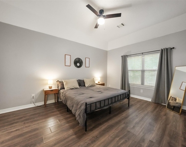 11307 Alcott Drive - Photo Thumbnail 12