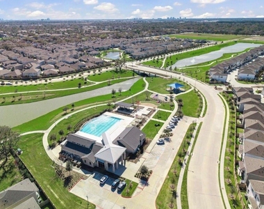 9908 Prairie House Lane - Photo Thumbnail 32