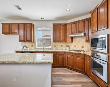 28134 Kudzu Drive - Photo Thumbnail 16