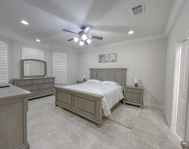 13422 Preston Cliff Court - Photo Thumbnail 14