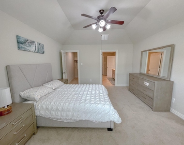 13422 Preston Cliff Court - Photo Thumbnail 10