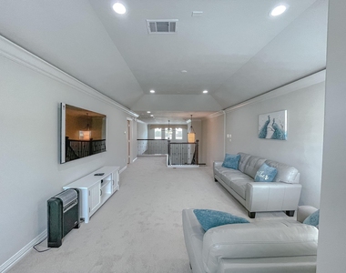 13422 Preston Cliff Court - Photo Thumbnail 9